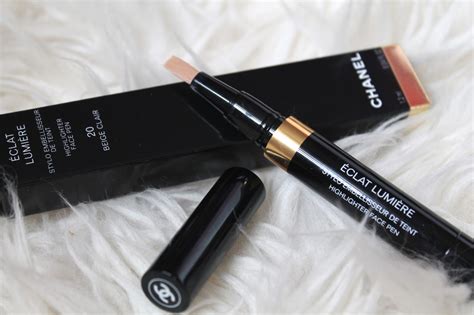 chanel éclat lumière|Chanel cheek and face highlighter.